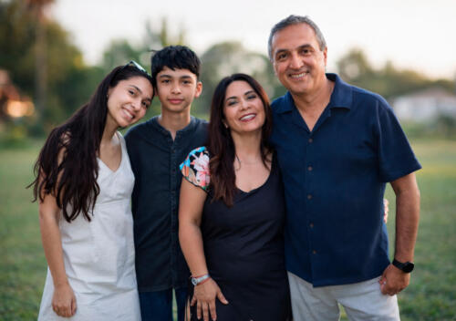 Ana y Simón Rivera junto a Lisette Tello y Rubén Rivera