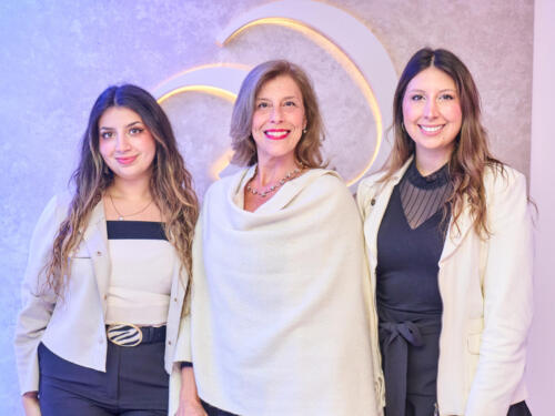 Ari Kuncar, Adriana Ferrón y Stefania Kuncar